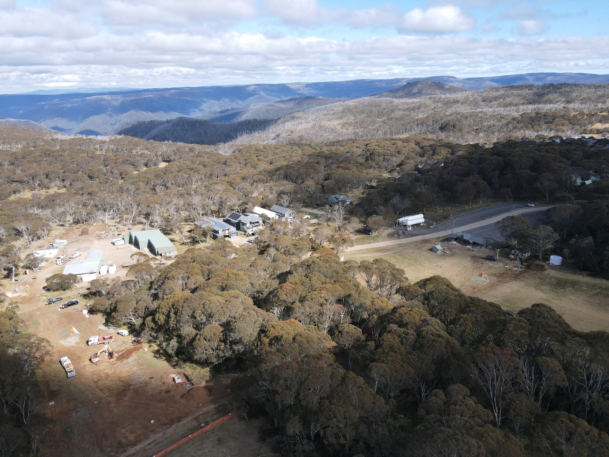 dinner-plain-snow-making-line